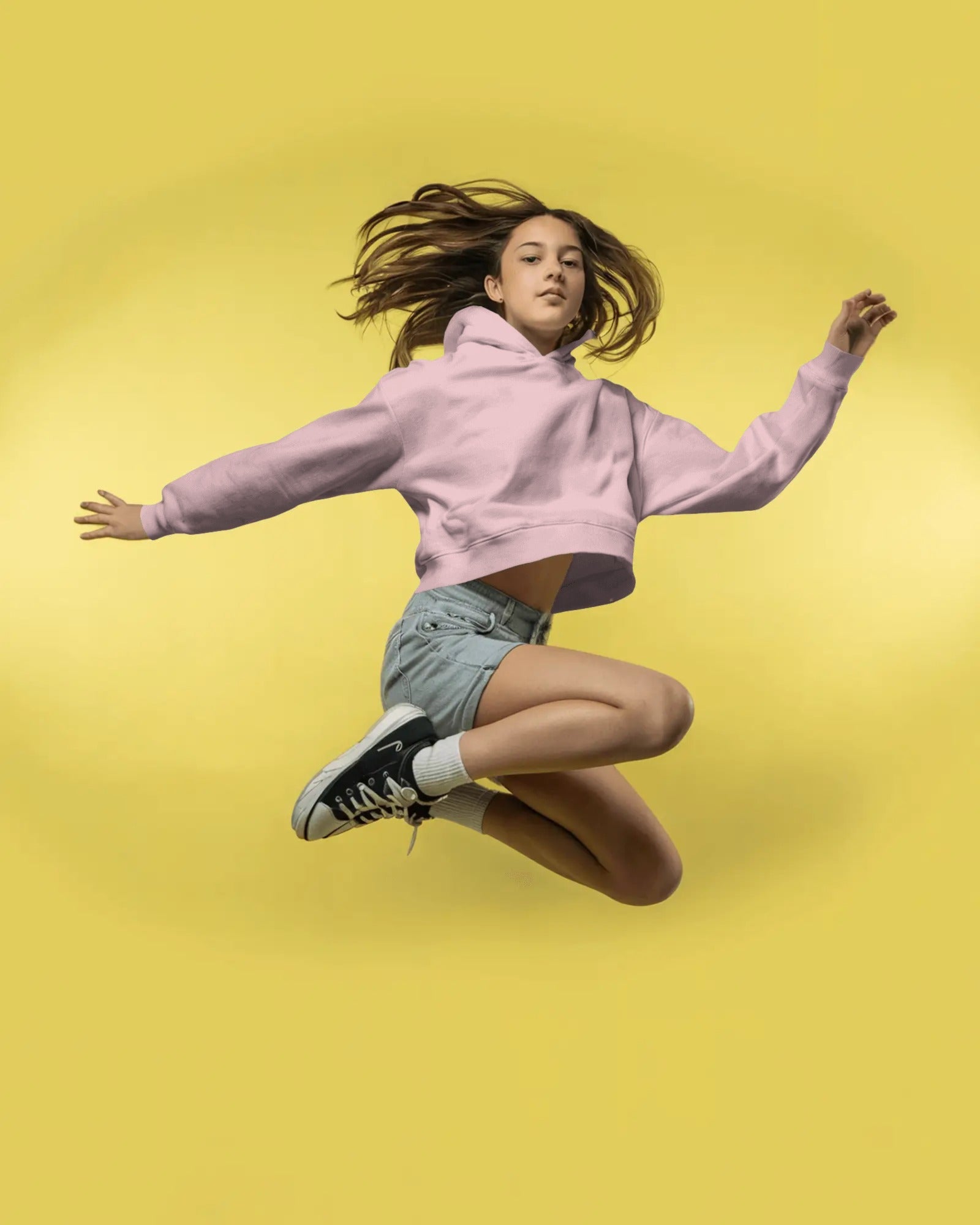 A Female Cropped Hoodie In 4 Colours